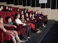  Участники проекта "ШКИД" Мемориального комплекса жертвам репрессий посетили кинотеатр.